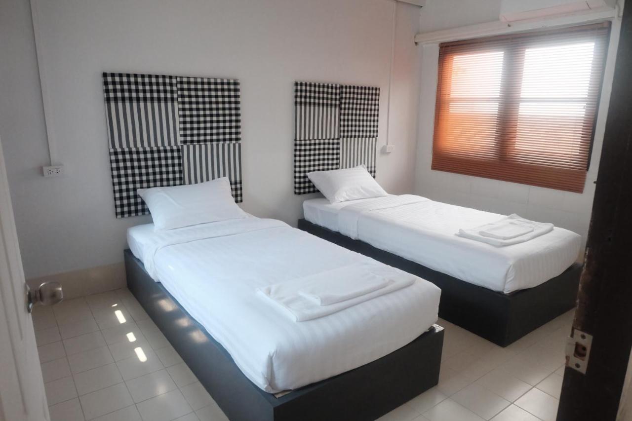 Eden Hotel Bangsean Ban Laem Thaen Kültér fotó